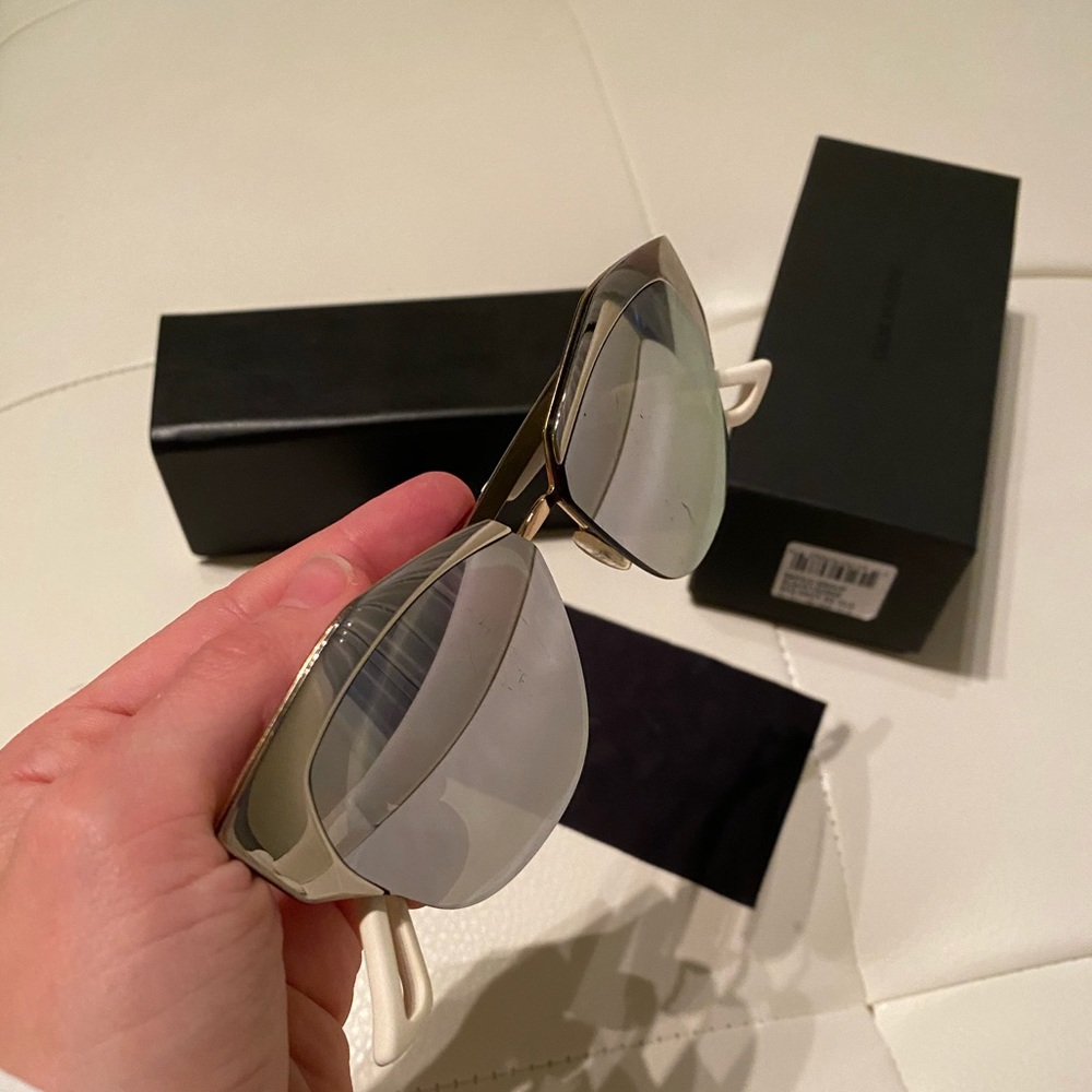 Authentic Dior mirrored sunglasses with receipt